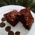 BROWNIE CON PIÑONES