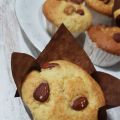 MAGDALENAS DE ALMENDRAS Y QUESO CREMA