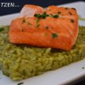 RISOTTO  VERDE CON SALMÓN