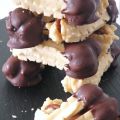 Galletas, dulce de leche y chocolate