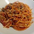 Espaguetis a la putanesca
