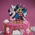 MINNIE DRIP CAKE