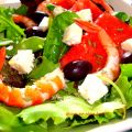 Ensalada con sandia, queso feta, gambas y[...]