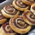 Rollitos de hojaldre con paté y cebolla[...]