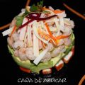 Timbal de aguacate, surimi y gambas