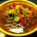 Sopa asiática con tallarines de calabacín