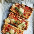 Coca rápida con verduras y quesos (Thermomix)