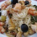 ENSALADA DE FIDEOS DE ARROZ CON GAMBAS Y FRUTOS[...]