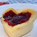 Corazoncitos de queso con frambuesa