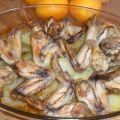 ALITAS DE POLLO ADOBADAS CON PATATAS AL HORNO.
