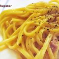 Espaguetis con salsa carbonara o Spaghetti[...]
