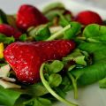 Ensalada de berros con fresas y vinagre de[...]