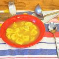 SOPA CON TORTELLINI