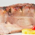 JAMÓN AL HORNO CON VINO TINTO Y PIÑA