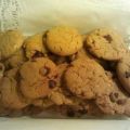 Cookies de gofio con trocitos de tres chocolates
