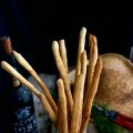 Grissini o mis aperitivos unidos a un palito de[...]