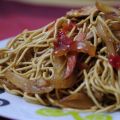 Noodles con verdura y pollo