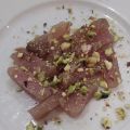 

BONITO MARINADO CON PISTACHOS 


