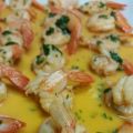 LANGOSTINOS AL ESTRAGÓN CON MANTEQUILLA DE LIMA
