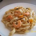 Tallarimis con salmon, gambas y al roquefort