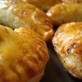 EMPANADAS DE HOJALDRE CON ACELGAS, HUEVO Y[...]