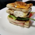 SANDWICH DE LA CASA