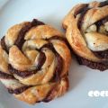 Caracolas de hojaldre con crema de cacao con[...]