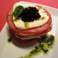 MILHOJAS CAPRESE CON ACEITE DE ALBAHACA