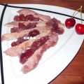 Filetes de pavo con salsa de cerezas