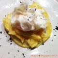 Huevo poché con timbal de patatas