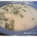 Sopa de berros o sopa de agrião.