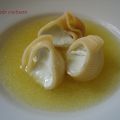 Lumaconi rellenos de crema de queso azul (th)