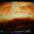 BRIOCHE DE YOGUR Y QUESO CON UVAS PASAS