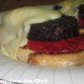TOSTA DE PIMIENTOS DE PIQUILLO CON MORCILLA Y[...]