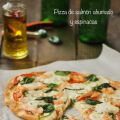Pizza de espinacas y salmón ahumado