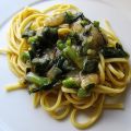 PASTA CON SALSA DE CEBOLLETA / VERDEO
