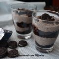 Vasitos con crema de galletas oreo
