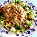 Ensalada de pollo y arroz integral. Feliz lunes!