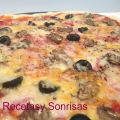 PIZZA DE JAMÓN, CHAMPIÑONES , OLIVAS Y[...]