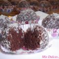 Bolitas de chocolate con coco rallado
