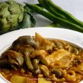 Cazuela de fideos con bacalao, habas y[...]
