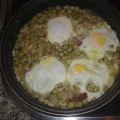 HABITAS CON JAMON Y HUEVOS CUAJADOS