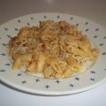 Macarrones con salmón y albahaca