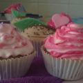 cupcakes bicolor de chocolate con dulce de[...]