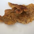 Filetes de pavo empanados con salsa de mostaza