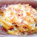 PASTA CON SALSA DE TOMATE, ATÚN Y ANCHOAS