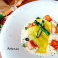 Raviolis de espárragos con crema de queso y[...]