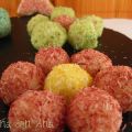 BOLITAS DE COCO MULTICOLOR