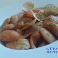FABES DE LA GRANJA CON ALMEJAS Y SALMON AHUMADO