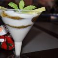 COPA DE YOGUR CON FRUTA